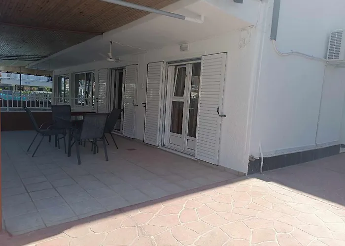 Sunny Apartment In Paralia 2